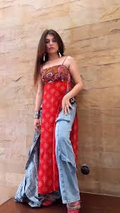 Influencer Style Navratri Wear Sleeveless Kurti